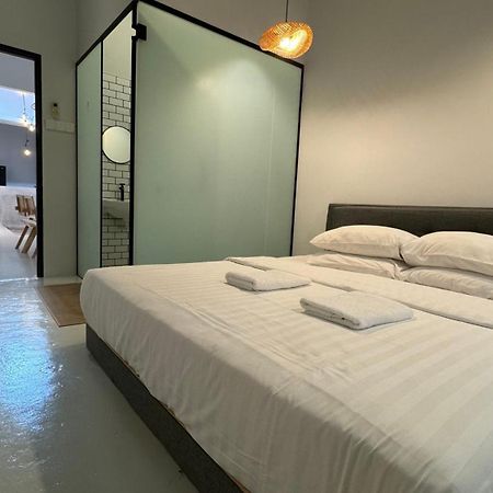 Zen Retreat Glass Pool Villa Taiping Esterno foto