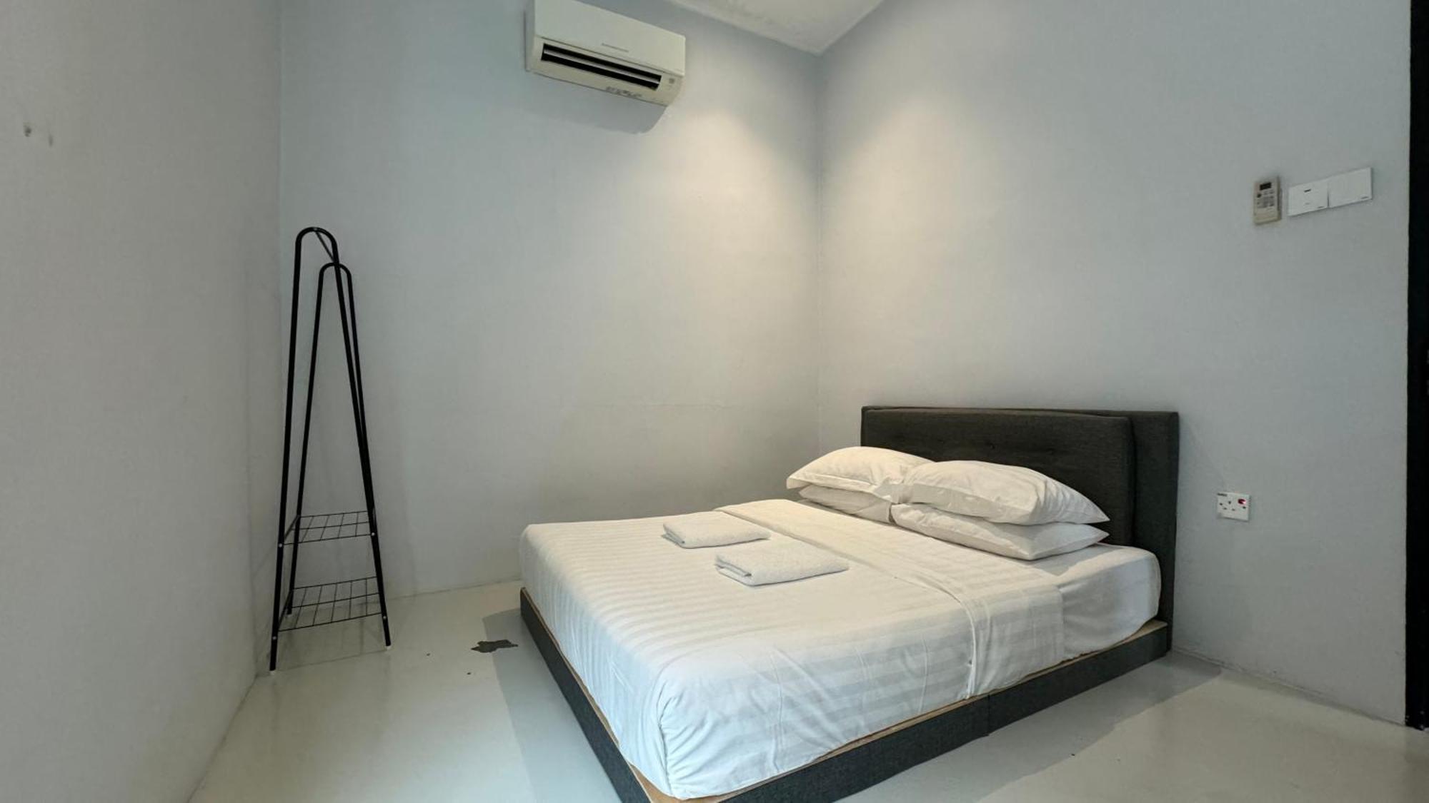 Zen Retreat Glass Pool Villa Taiping Esterno foto