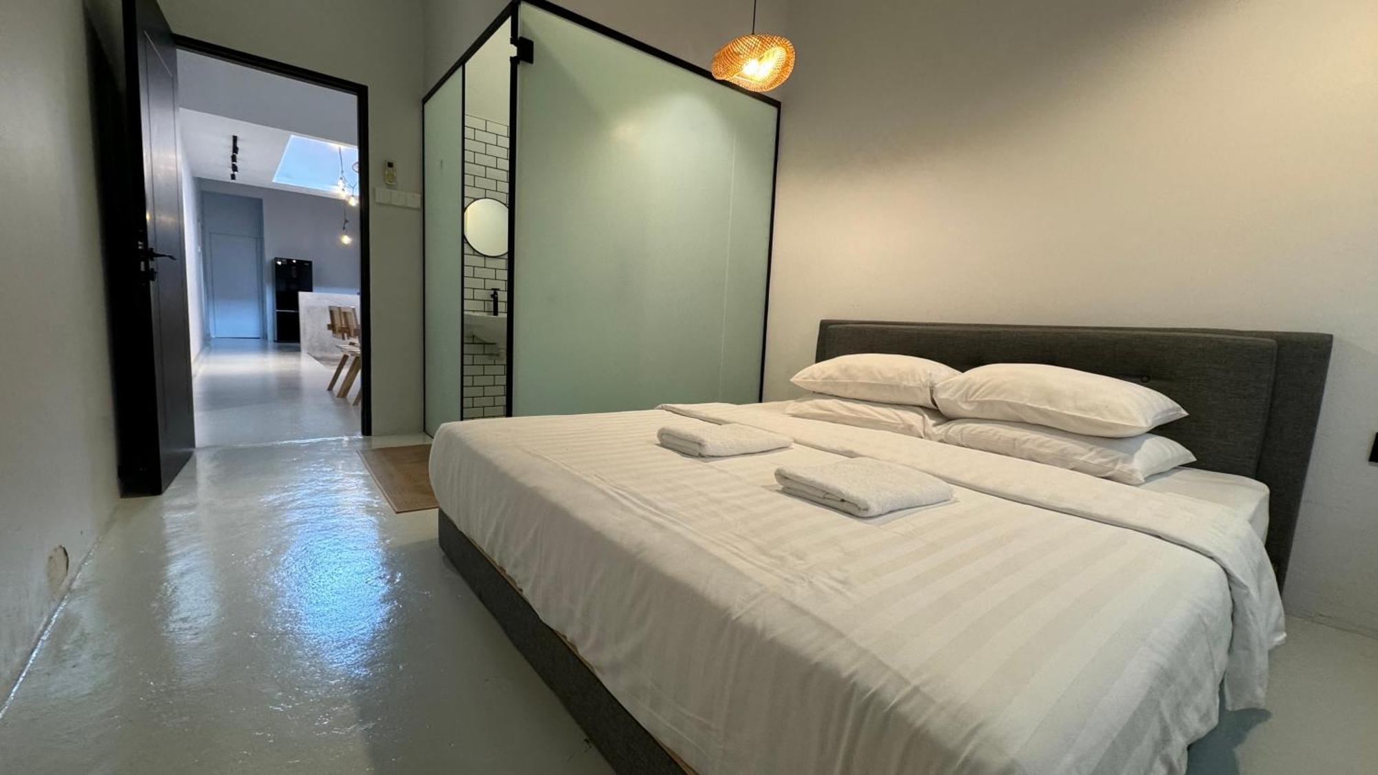 Zen Retreat Glass Pool Villa Taiping Esterno foto
